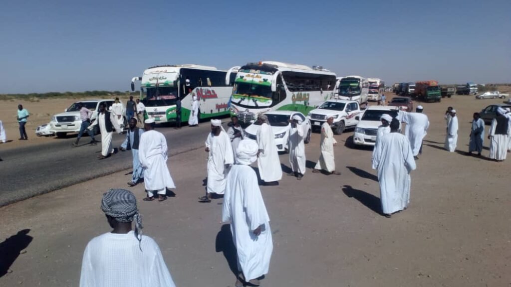 محتجون في شندي يغلقون طريق الخرطوم بورتسودان