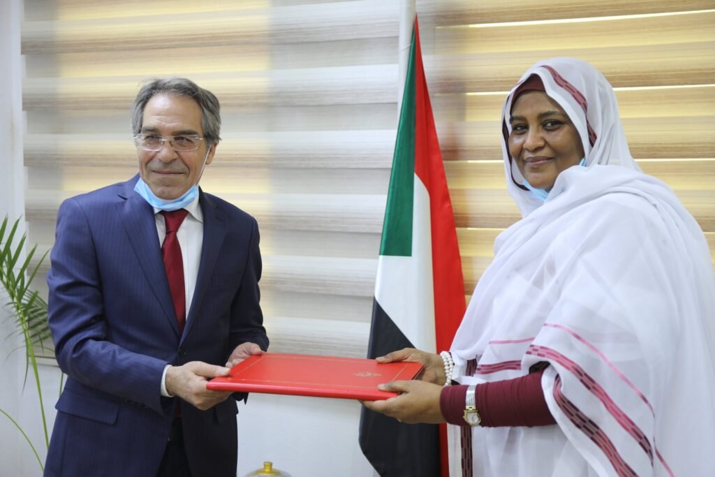 سفير جديد لتونس في السودان
