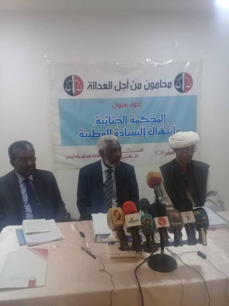 قانونيون:الحكومة الحالية ليست لديها الحق في تسليم البشير للجنائية