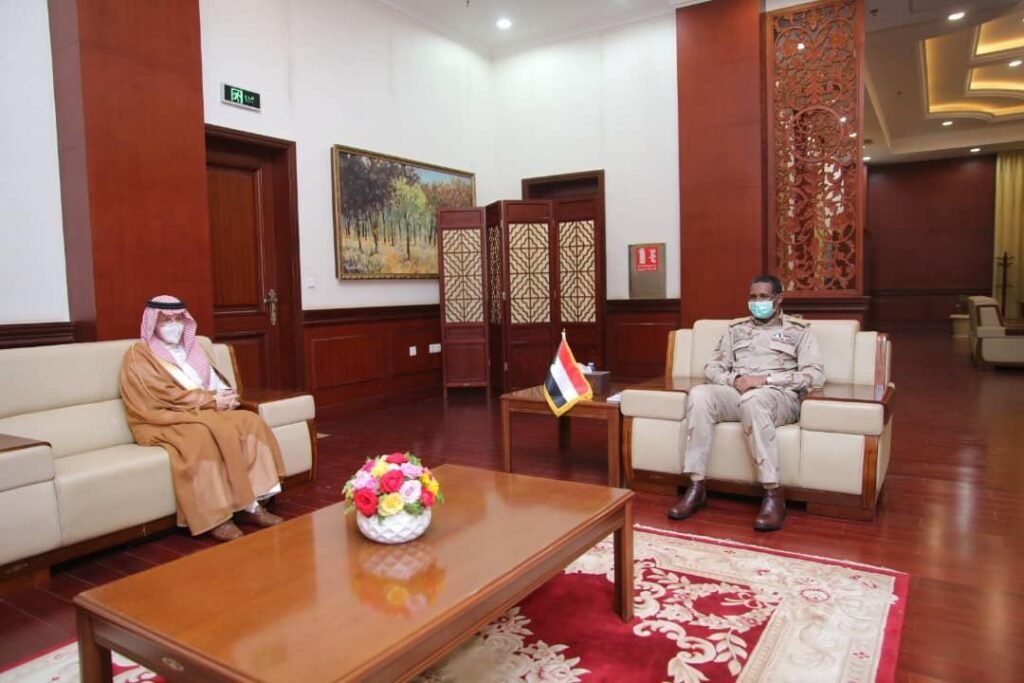 حميدتي يلتقي وزير الشؤون الأفريقية السعودي حميدتي يلتقي وزير الشؤون الأفريقية السعودي