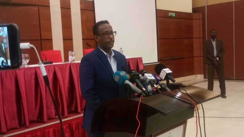 وزير النقل السوداني يعلن الدخول في مرحلة تنفيذ المشروعات مع مصر وزير النقل السوداني يعلن الدخول في مرحلة تنفيذ المشروعات مع مصر