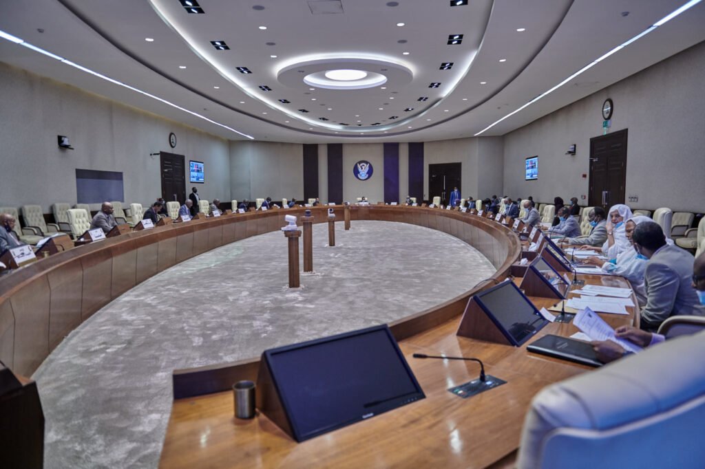 السودان: مجس الوزراء يصدر بيانا حول نتائج اجتماعه الطارئ السودان: مجس الوزراء يصدر بيانا حول نتائج اجتماعه الطارئ