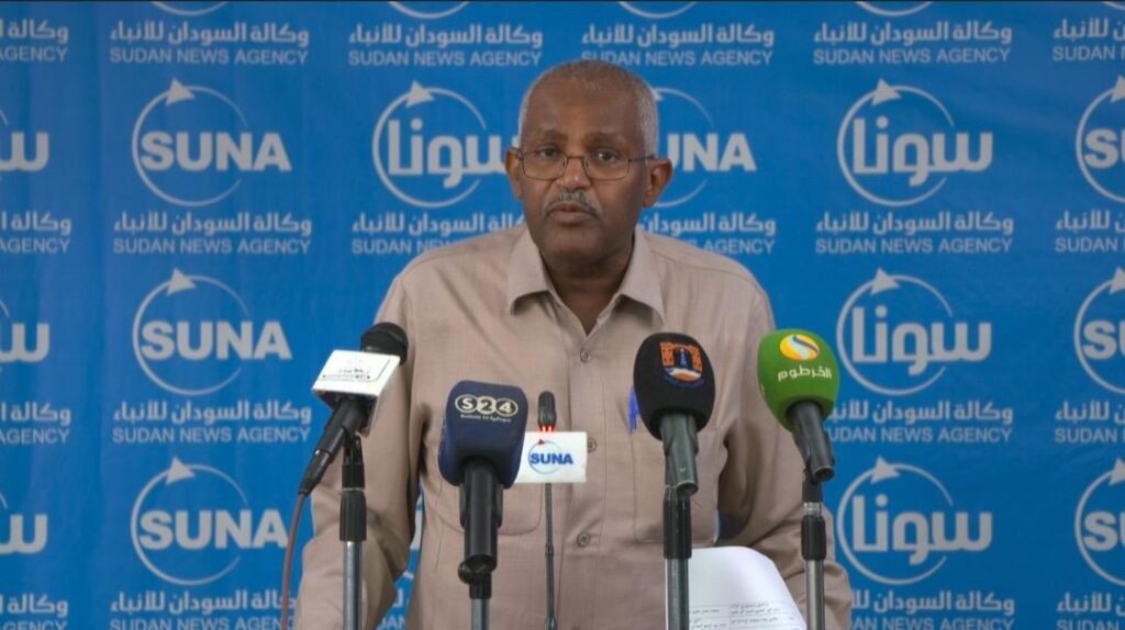 السلطات تقرر إعادة امتحان الدراسات الإسلامية لطلاب الشهادة السودانية مدير امتحانات السودان محمود سر الختم الحوري