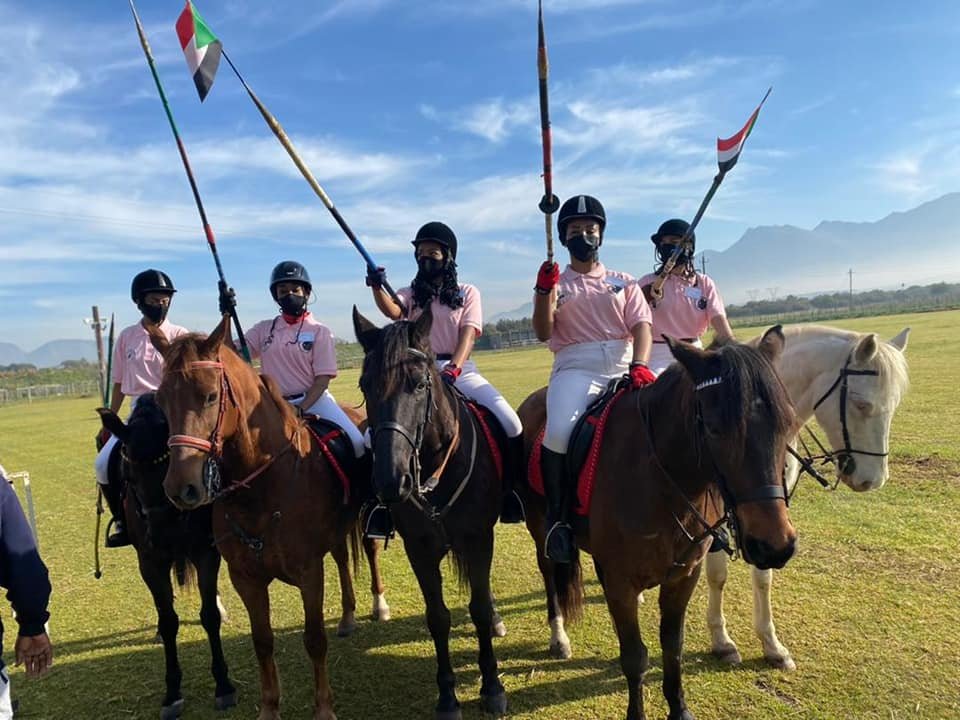 منتخب الفارسات السوداني