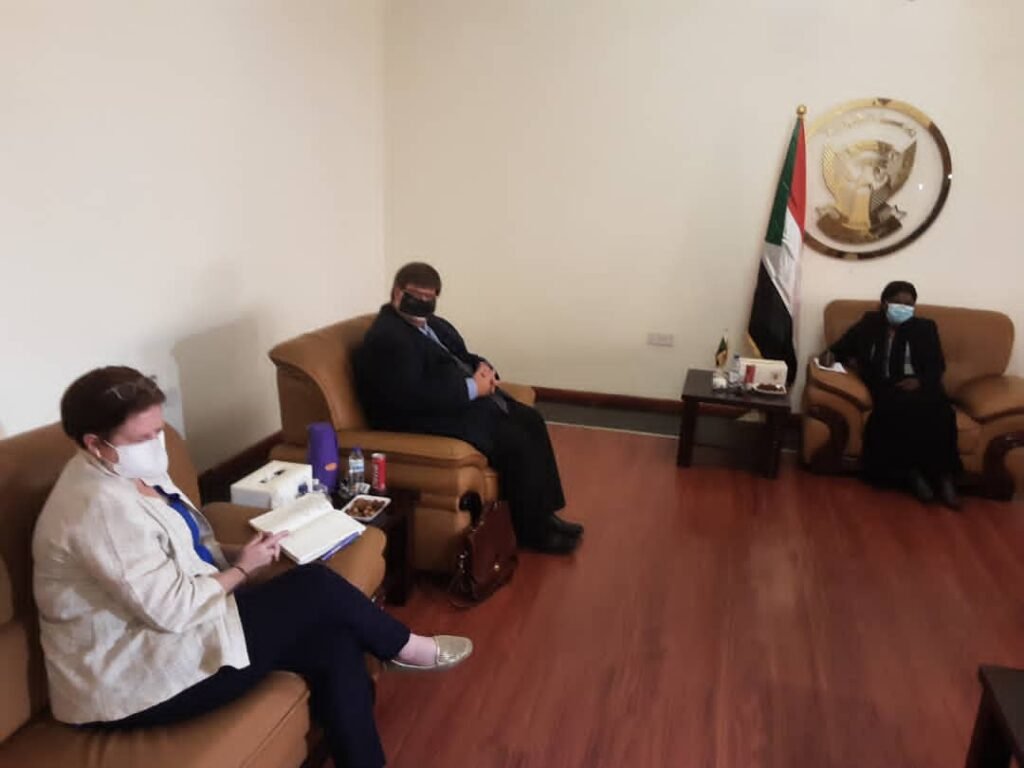تفاصيل لقاء وزيرة الحكم الاتحادي بمساعد وزير الخارجية الأمريكية بالإنابة تفاصيل لقاء وزيرة الحكم الاتحادي بمساعد وزير الخارجية الأمريكية بالإنابة