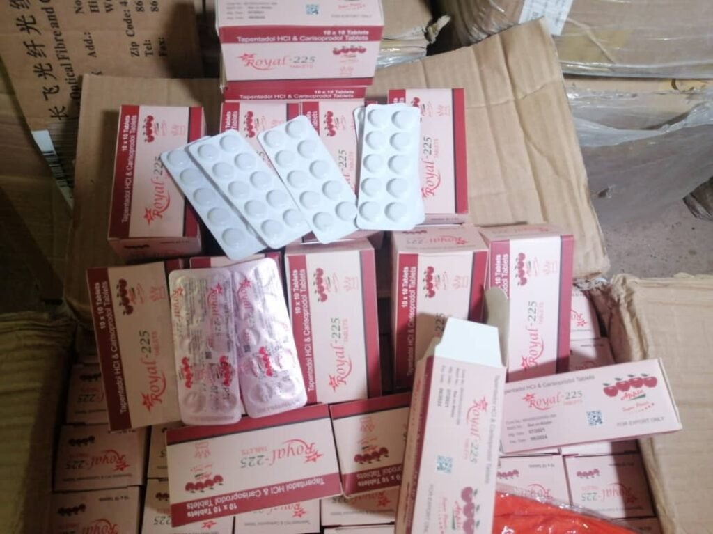 جمارك مطار الخرطوم تضبط ربع مليون حبة “ترامدول” جمارك مطار الخرطوم تضبط ربع مليون حبة "ترامدول"