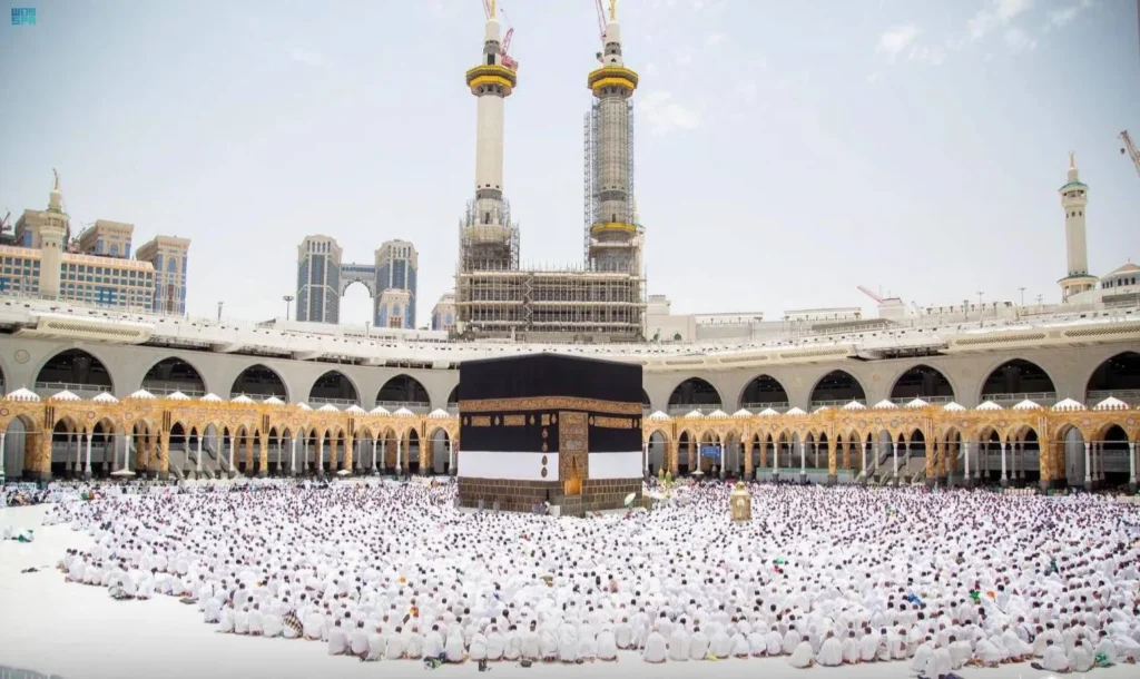 أكثر من 1.3 مليون حاج يصلون المملكة وسط استعدادات متكاملة أكثر من 1.3 مليون حاج يصلون المملكة وسط استعدادات متكاملة