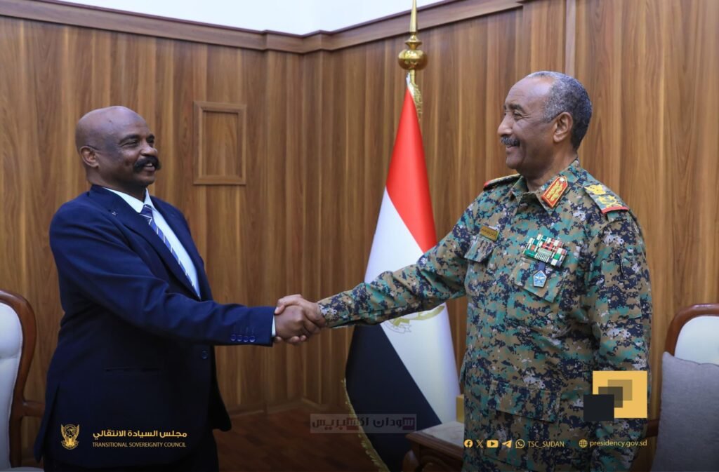 البرهان يطلع على الأوضاع بالولاية الشمالية البرهان يطلع على الأوضاع بالولاية الشمالية