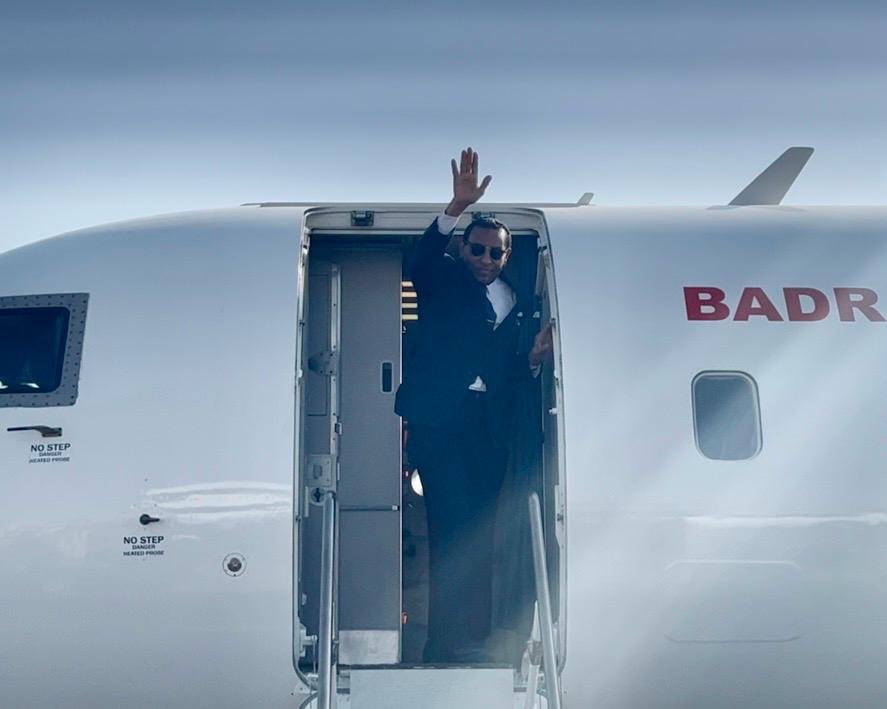 كامل إدريس يزور مصر