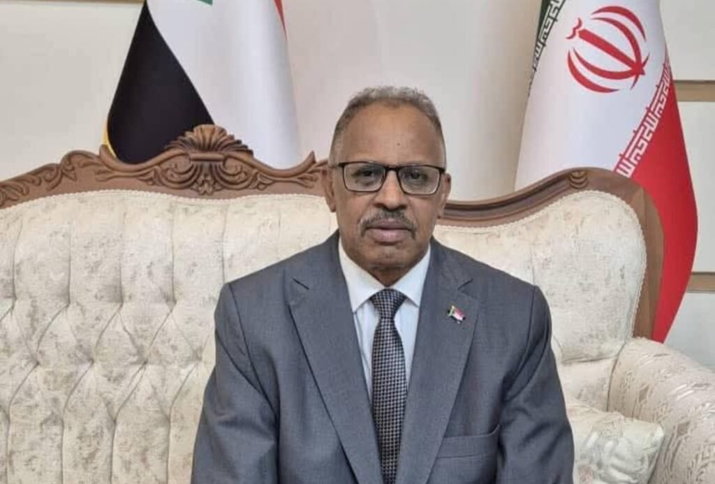 السفير: السودان يبدأ عملية إجلاء رعاياه من إيران سفارة السودان في إيران