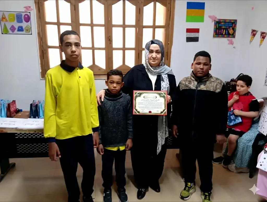 وفاءٌ يليق بالعطاء: طلاب سيتي العالمية بالقاهرة يكرّمون الأستاذة رحاب الجندي في ختام العام الدراسي